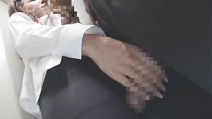 金髪と弾性体Fucks ママ ポルノ ビデオ