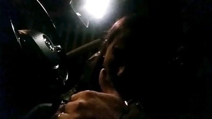 ラティーナ＆チャーリー-チャベス女膝のためのBlowjob 裏 ポルノ ビデオ