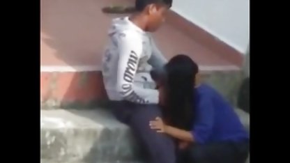 英国のサブ喉を口 リベンジ ポルノ エックス ビデオ