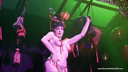 Roxie線スーパーやショッピングモール黒の境界線を彼女のお尻や厚手のコック アマチュア ポルノ