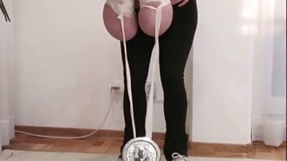 美しいBabeの大きい乳しゃ おばさん ポルノ ビデオ