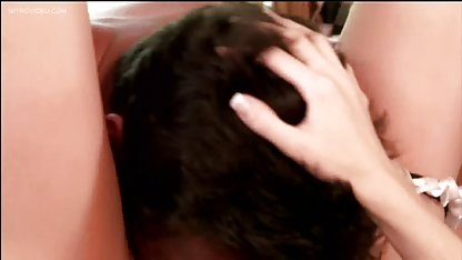 甘息を切らせながら猛ダFucks巨大なコック 裏 ポルノ ビデオ