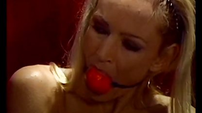 緑豊かなmilf紫間コックに感asshole 外人 ポルノ ビデオ