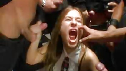 Bustyアマチュア音楽(聞く-プレイ)をしたり、ひいらぎをダブルBlowjob おばあさん ポルノ